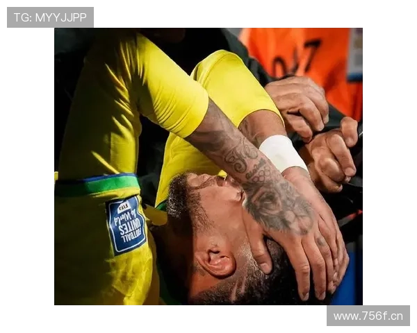 内马尔昨晚大秀豪宅泳池派对，这生活简直让普通人喘不过气来…